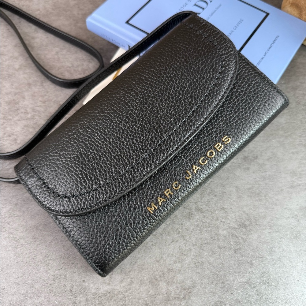 NWT MARC JACOBS Groove Leather Wallet On Chain Black